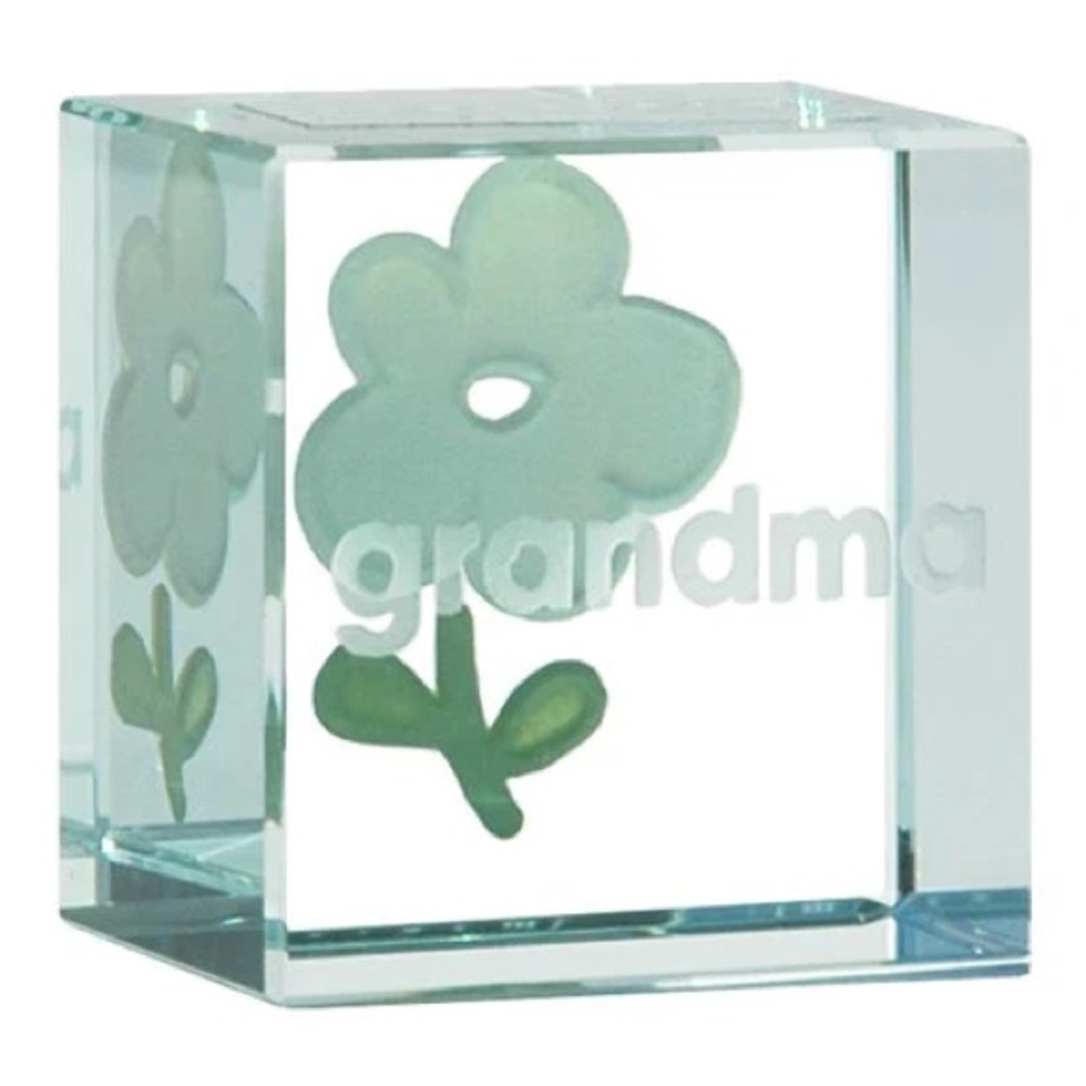 Spaceform Text Token Grandma White flower
